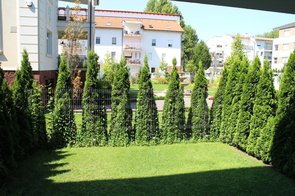 Bamboo Wellness Apartment Siófok Exterior foto