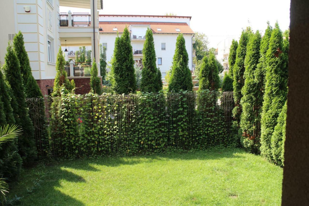 Bamboo Wellness Apartment Siófok Exterior foto